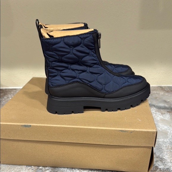 Lucky Brand Navy and Black Quilted Boots - Picture 2 of 5
